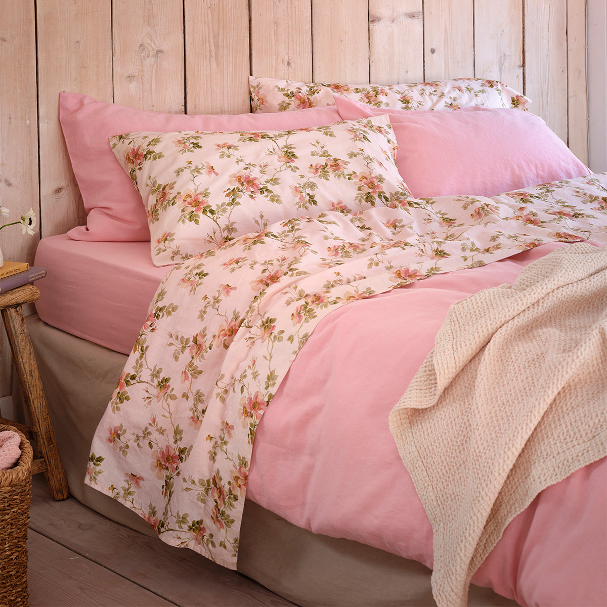 Linen sheets in Rose soft linen. Natural bed sheets. outlet